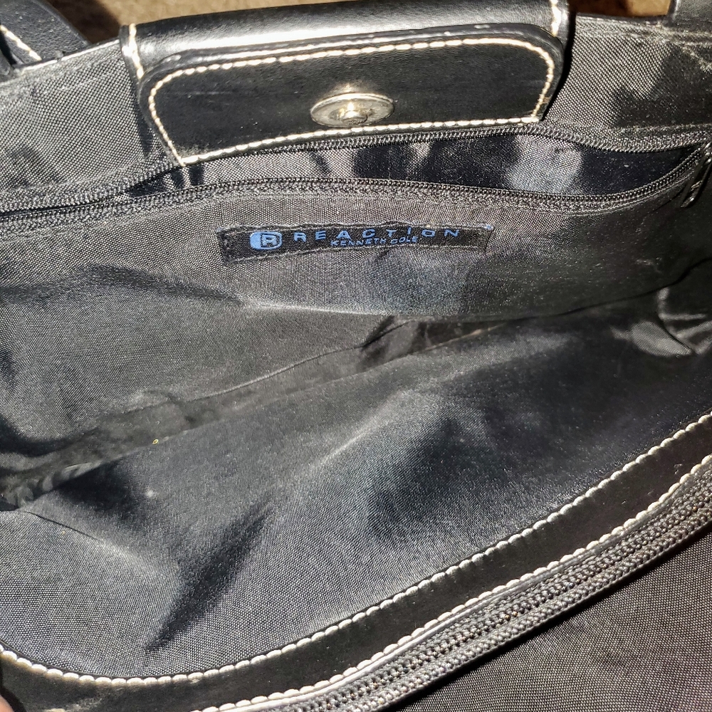 Purse - Picture 2 of 5
